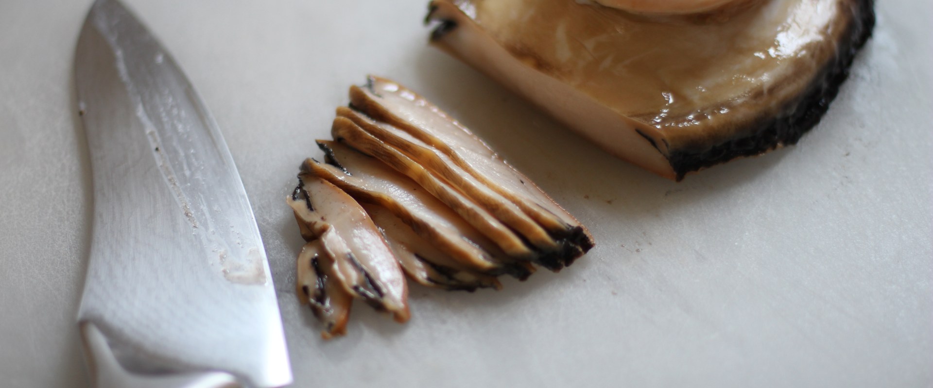 How to Cut Canned Abalone Easily and Safely